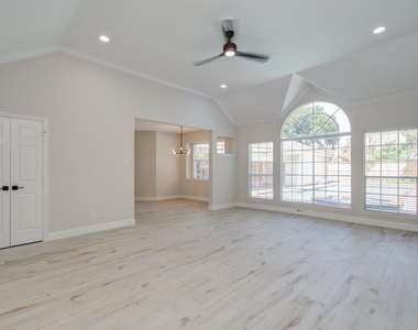 1711 Stone Meadows Lane - Photo Thumbnail 20