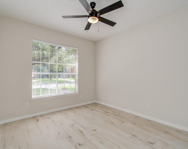 1711 Stone Meadows Lane - Photo Thumbnail 24