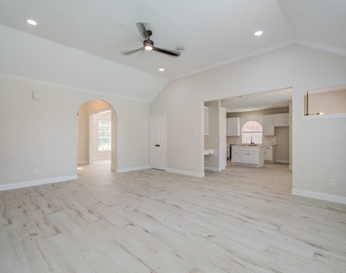 1711 Stone Meadows Lane - Photo Thumbnail 19