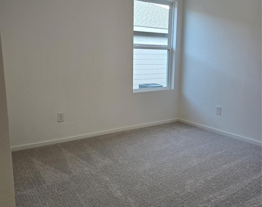 25561 Blossom Court - Photo Thumbnail 6