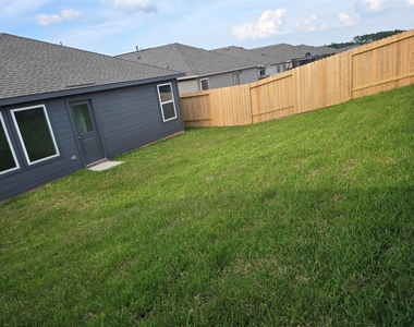 25561 Blossom Court - Photo Thumbnail 21
