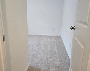 25561 Blossom Court - Photo Thumbnail 7