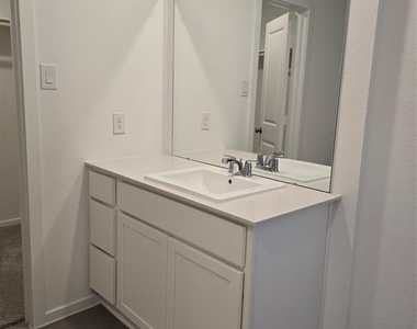 25561 Blossom Court - Photo Thumbnail 18