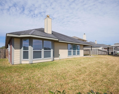 835 Aqua Vista - Photo Thumbnail 35