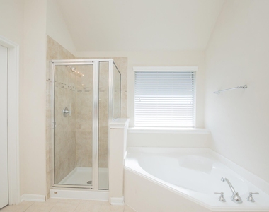 835 Aqua Vista - Photo Thumbnail 26