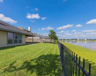 835 Aqua Vista - Photo Thumbnail 36