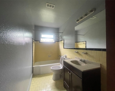4810 Airport Boulevard - Photo Thumbnail 3