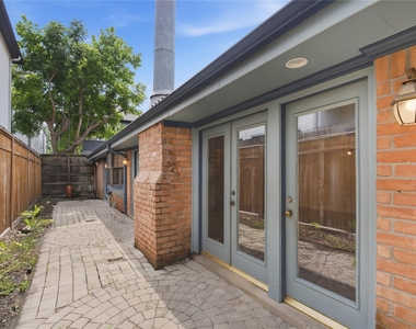 2501 Driscoll Street - Photo Thumbnail 21