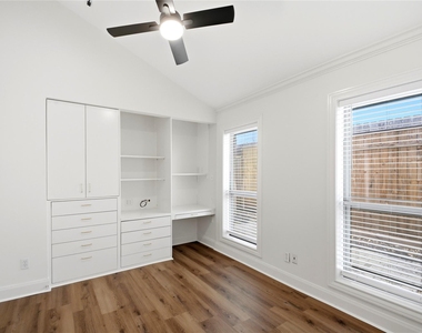 2501 Driscoll Street - Photo Thumbnail 4