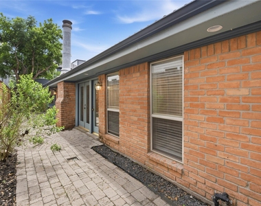 2501 Driscoll Street - Photo Thumbnail 22