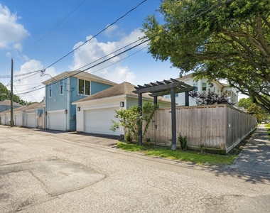 345 W 16th Street - Photo Thumbnail 24