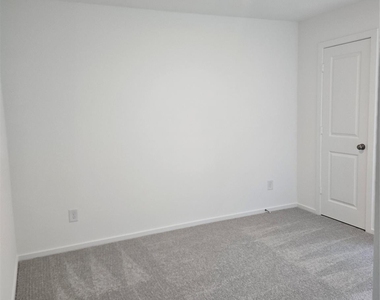21606 Willow River Canyon Lane - Photo Thumbnail 8