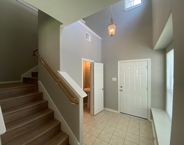 17234 Oakwood Chase Drive - Photo Thumbnail 16