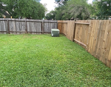 17234 Oakwood Chase Drive - Photo Thumbnail 9