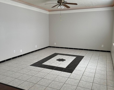 7305 S Gessner Road - Photo Thumbnail 8