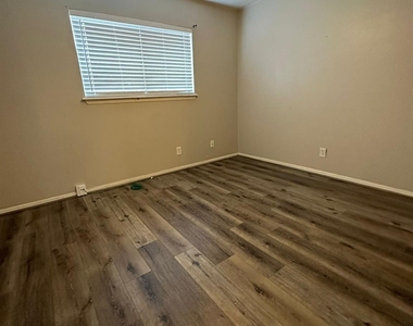 7305 S Gessner Road - Photo Thumbnail 17
