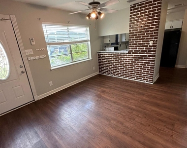7305 S Gessner Road - Photo Thumbnail 15