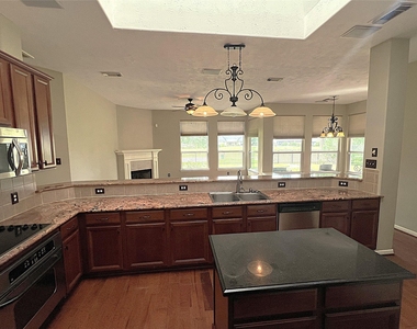 18718 Walden Forest Drive - Photo Thumbnail 12