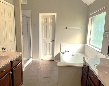 18718 Walden Forest Drive - Photo Thumbnail 18