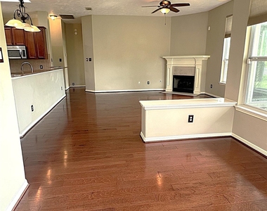 18718 Walden Forest Drive - Photo Thumbnail 15