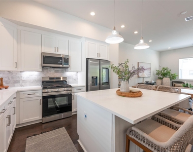 5430 Wheatley Street - Photo Thumbnail 8