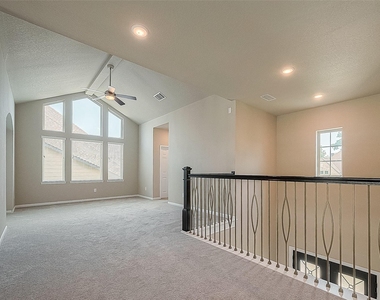 115 N Winter Sunrise Circle - Photo Thumbnail 36