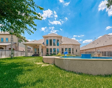 115 N Winter Sunrise Circle - Photo Thumbnail 48