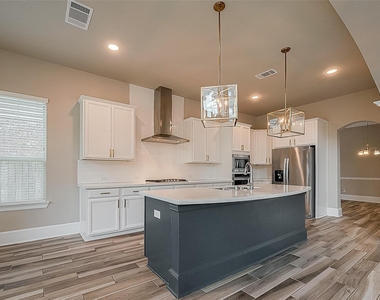 115 N Winter Sunrise Circle - Photo Thumbnail 18