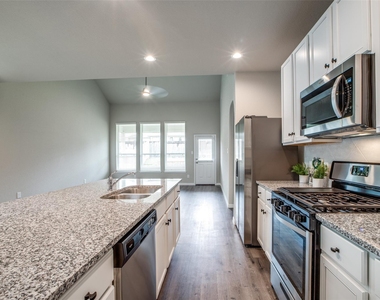3649 Cub Drive - Photo Thumbnail 5