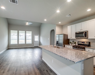 3649 Cub Drive - Photo Thumbnail 4