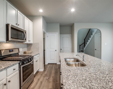 3649 Cub Drive - Photo Thumbnail 8