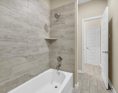 614 Imperial Boulevard - Photo Thumbnail 17
