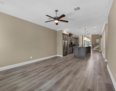 614 Imperial Boulevard - Photo Thumbnail 5