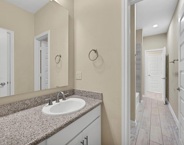 614 Imperial Boulevard - Photo Thumbnail 18