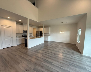 11707 Eclipse Drive - Photo Thumbnail 6