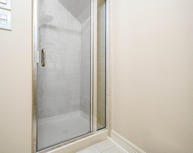 6515 Costa Sienna Lane - Photo Thumbnail 17