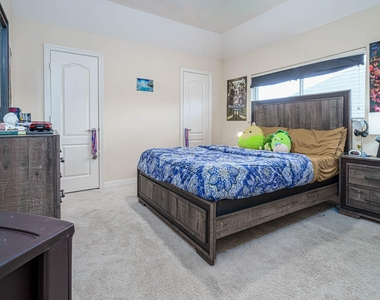 6515 Costa Sienna Lane - Photo Thumbnail 14