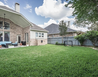 6515 Costa Sienna Lane - Photo Thumbnail 12