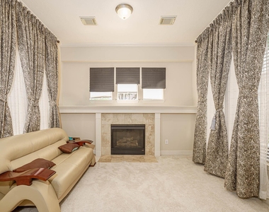 6515 Costa Sienna Lane - Photo Thumbnail 11