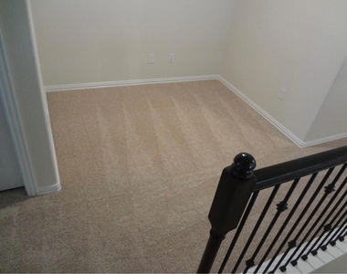 1627 Ryon Falls Drive - Photo Thumbnail 4