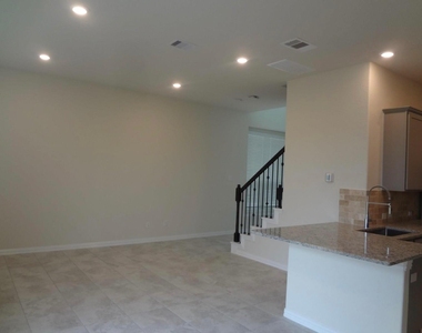 1627 Ryon Falls Drive - Photo Thumbnail 3