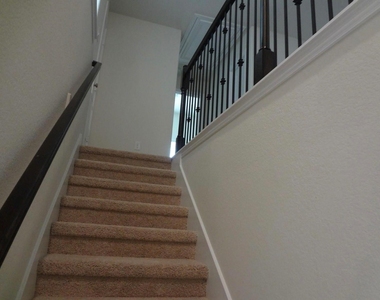 1627 Ryon Falls Drive - Photo Thumbnail 6