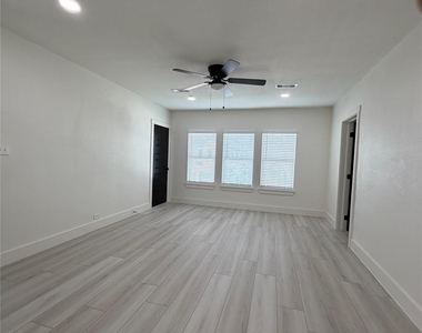 2814 Truxillo Street - Photo Thumbnail 1