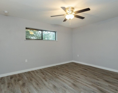 2810 Beauchamp Street - Photo Thumbnail 6