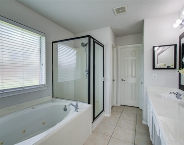 15103 Petal Rose Court - Photo Thumbnail 15