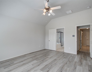 15103 Petal Rose Court - Photo Thumbnail 13
