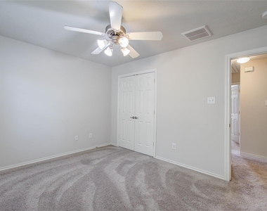 15103 Petal Rose Court - Photo Thumbnail 23