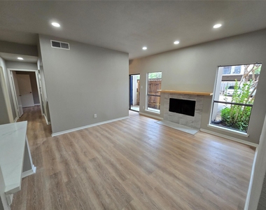 1818 Augusta Drive - Photo Thumbnail 31