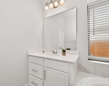 17171 Crimson Crest Drive - Photo Thumbnail 29