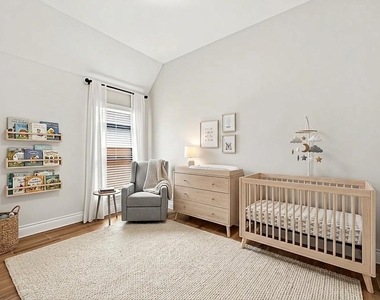 17171 Crimson Crest Drive - Photo Thumbnail 5